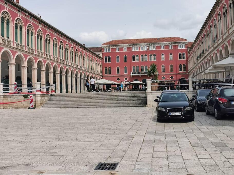 Teni Split Kültér fotó
