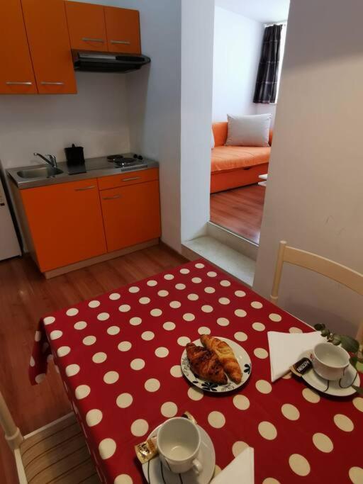 Teni Split Kültér fotó